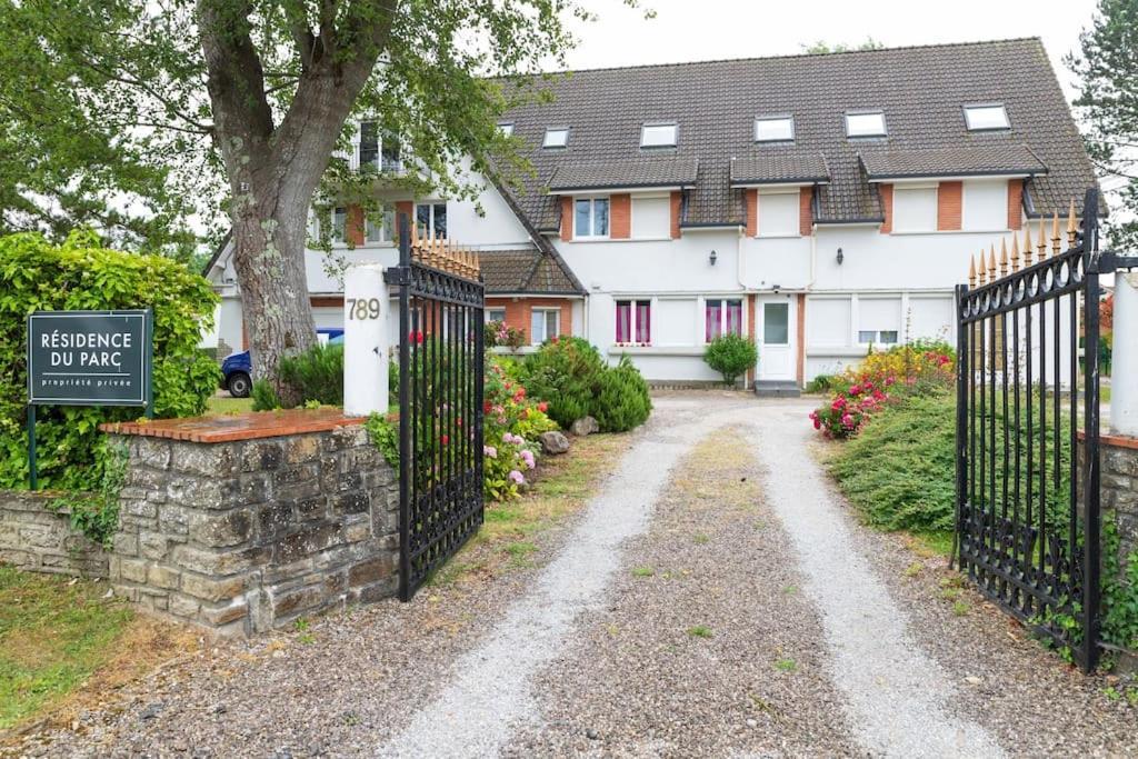 Residence Grand Jardin Attenant Tennis, Mini Golf, Sauna, Petanque Cucq Eksteriør bilde